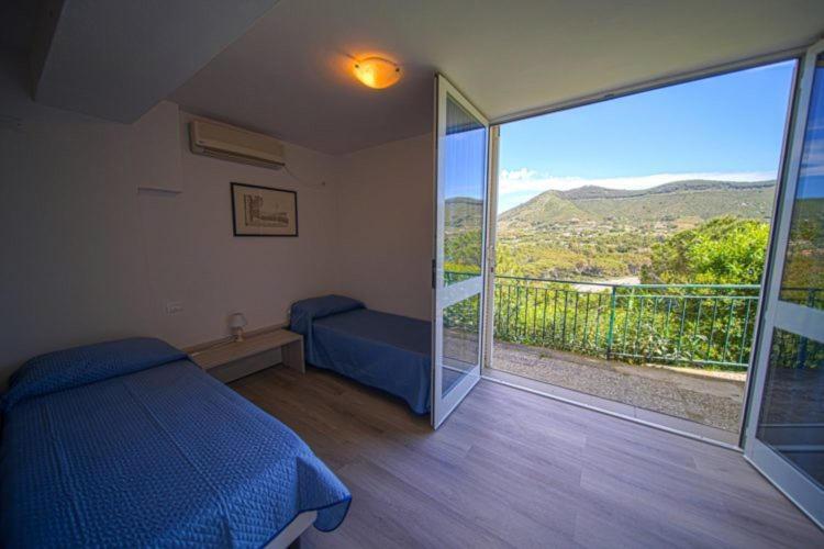 Hotel Capo Di Stella กาโปลิเวรี ภายนอก รูปภาพ