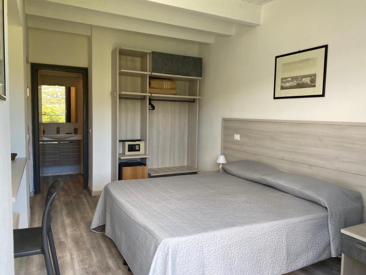 Hotel Capo Di Stella กาโปลิเวรี ภายนอก รูปภาพ