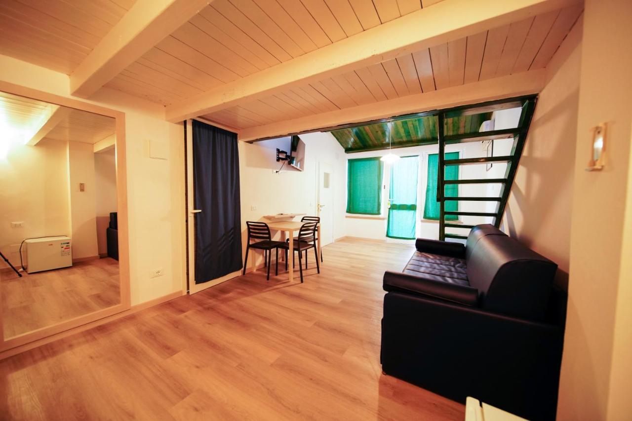 Hotel Capo Di Stella กาโปลิเวรี ภายนอก รูปภาพ