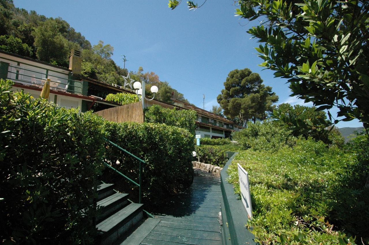 Hotel Capo Di Stella กาโปลิเวรี ภายนอก รูปภาพ