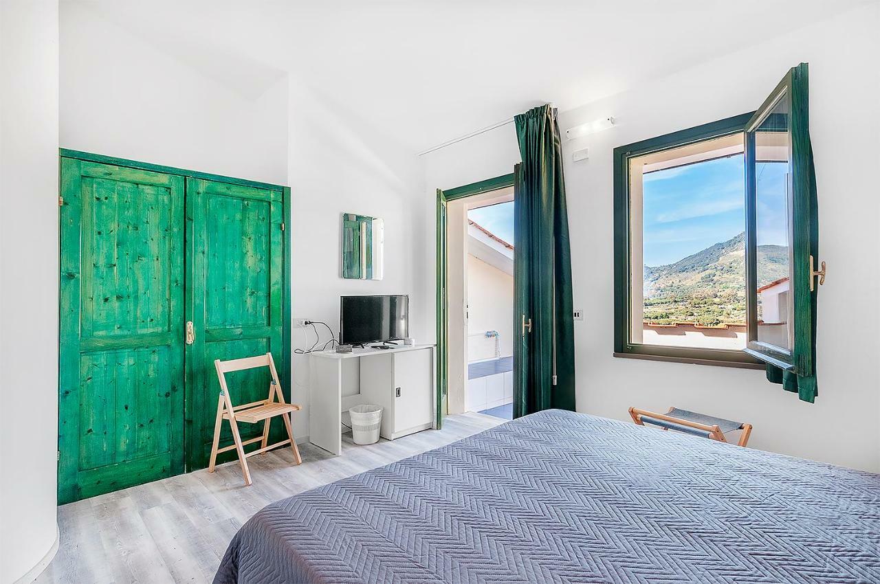 Hotel Capo Di Stella กาโปลิเวรี ภายนอก รูปภาพ