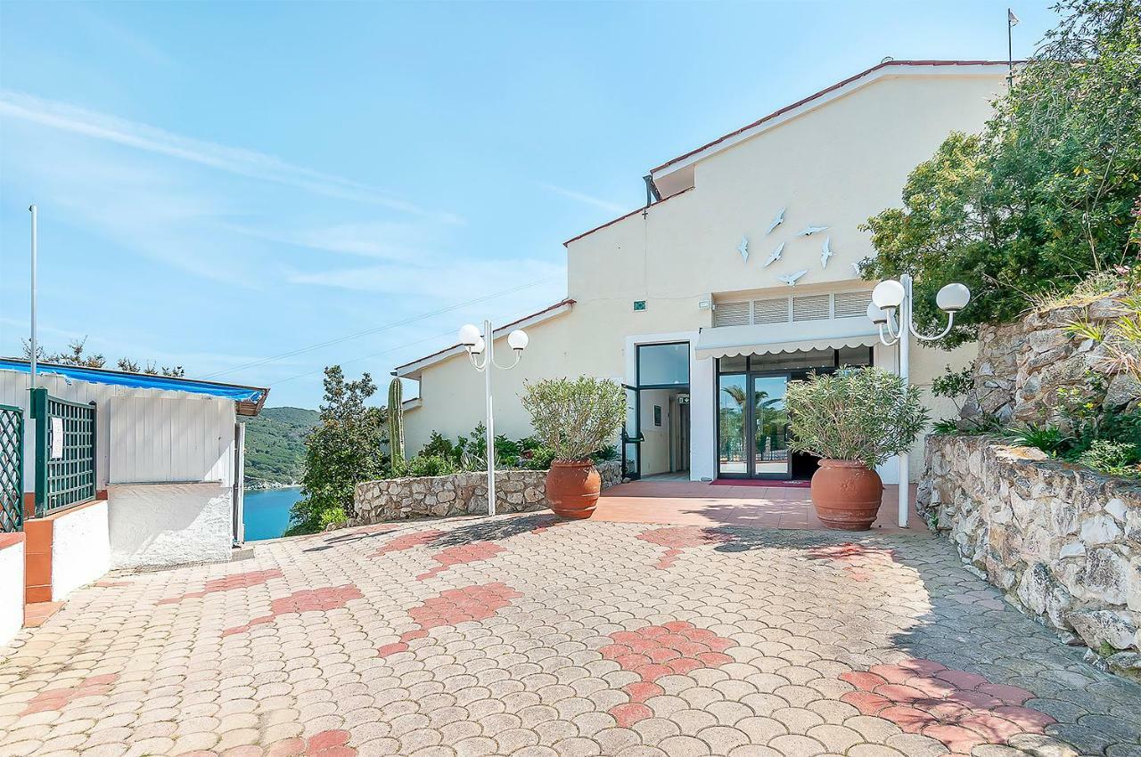 Hotel Capo Di Stella กาโปลิเวรี ภายนอก รูปภาพ